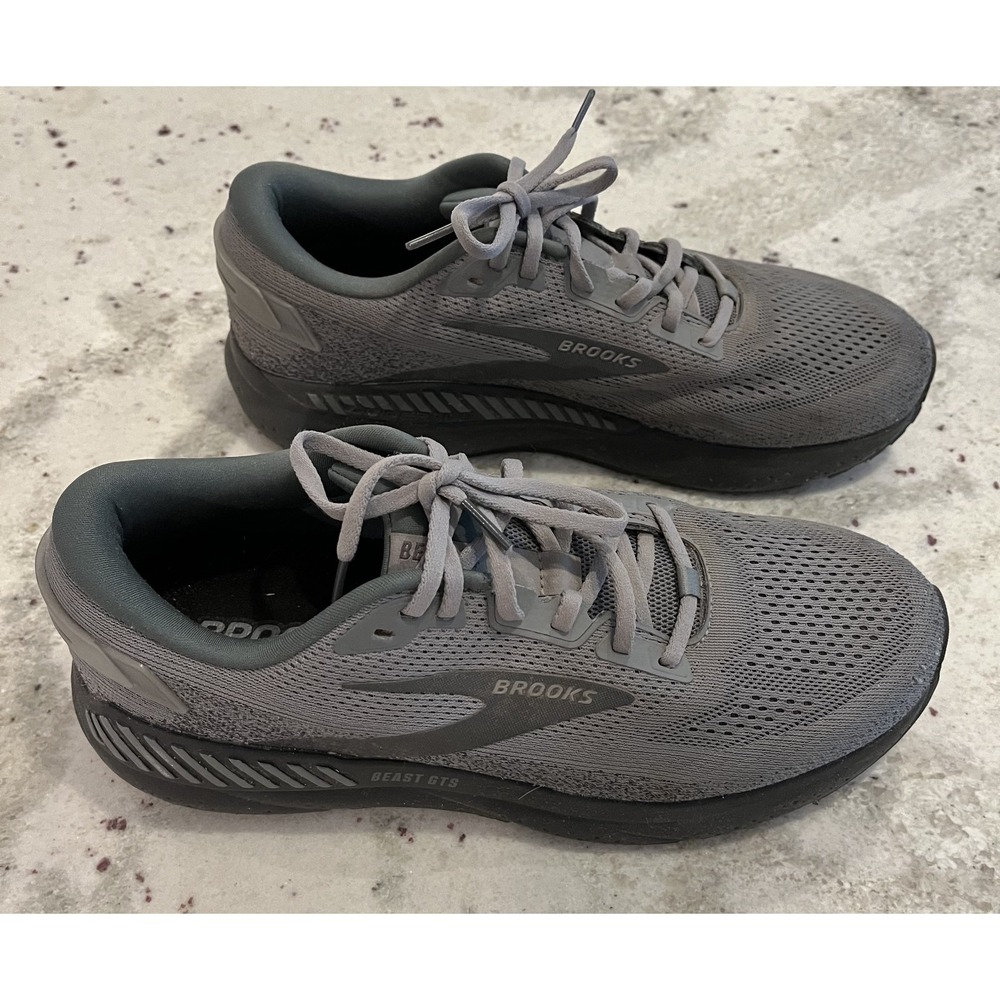 Brooks Beast GTS 24 Grey Running Shoes Men's Size 11.5 Athletic Sneakers Running
